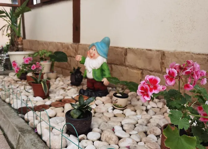 Хотел Santorini Свети Влас