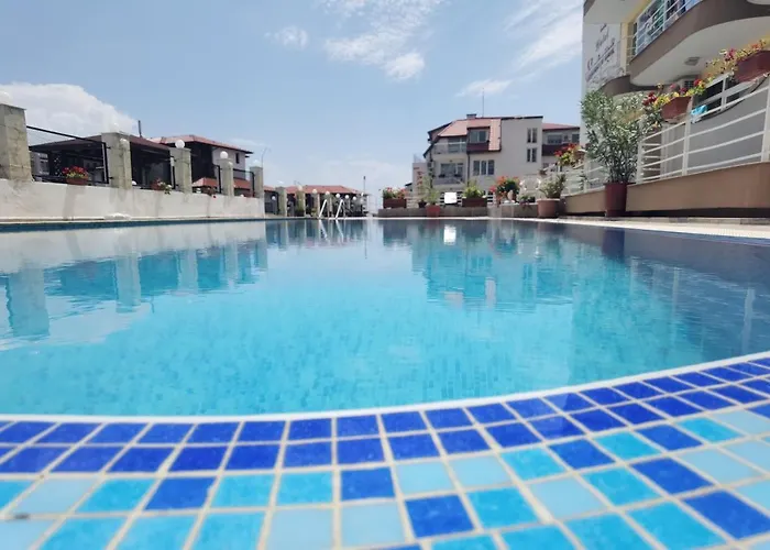 Хотел Santorini