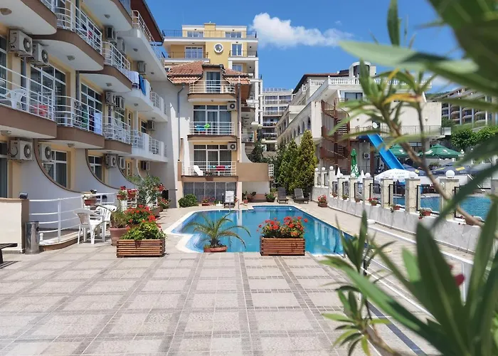 Хотел Santorini Свети Влас